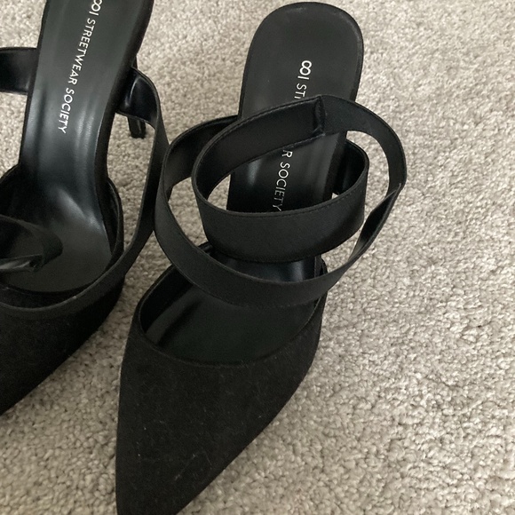 3/$10 SALE Pointed Toe Suede Wrap Ankle Heels - Picture 4 of 5